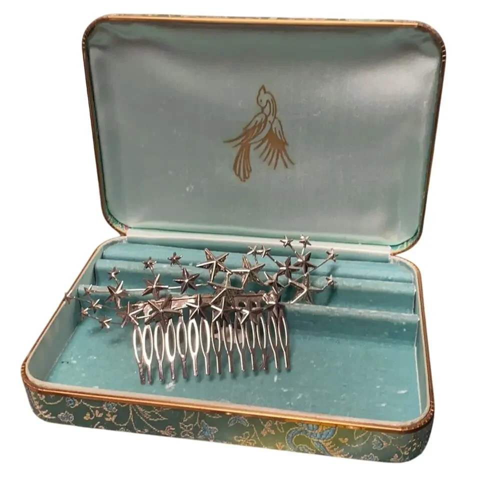 Vintage sea foam gold accents jewelry box oriental Asian travel trinket box